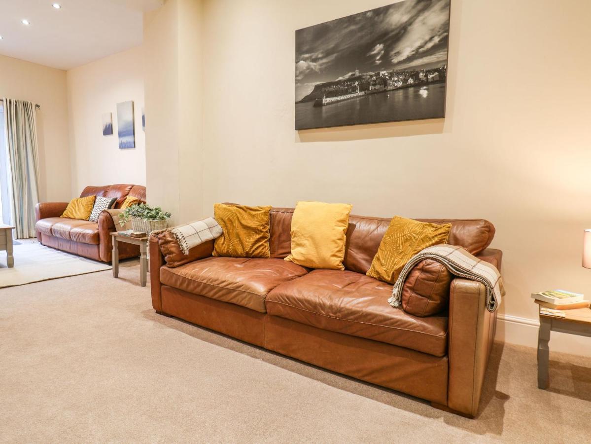 휫비 4 Normanby Terrace 빌라 외부 사진